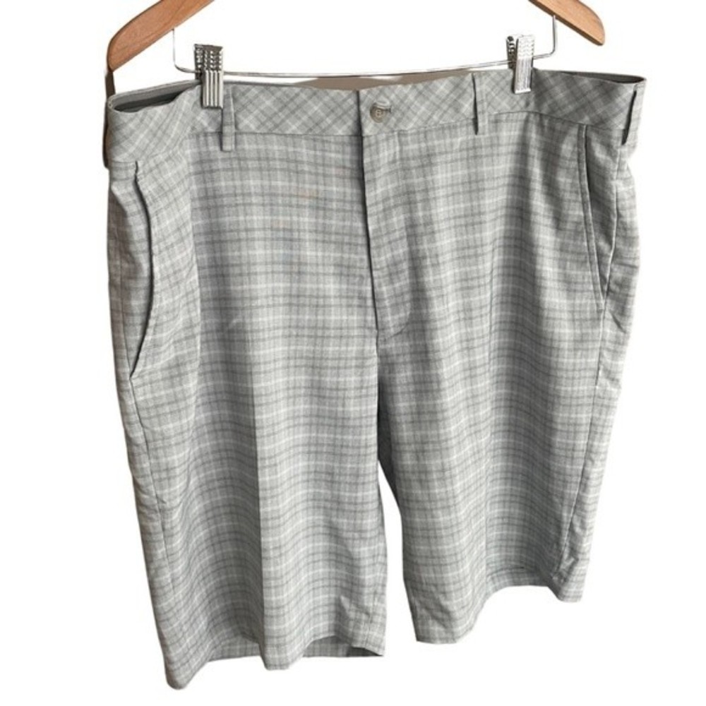Walter Hagen Perfect 11 Golf Shorts grey gray plaid